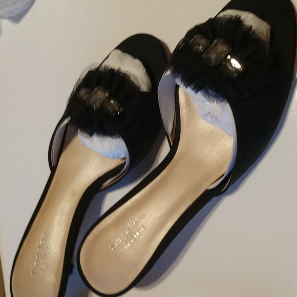 GG BLACK Nearly New Vera Wang Crystal & Tulle Embellished Kitten Heel Pee… - Picture 5 of 7